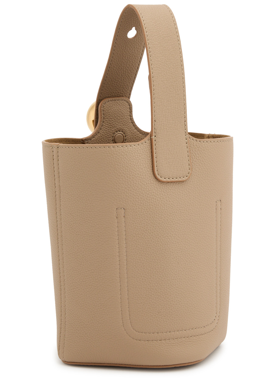 Loewe Pebble Mini Leather Bucket Bag In Sand
