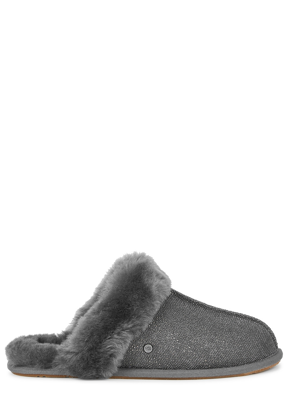 Ugg Scuffette II Caviar Slipper - Dark Grey - 4