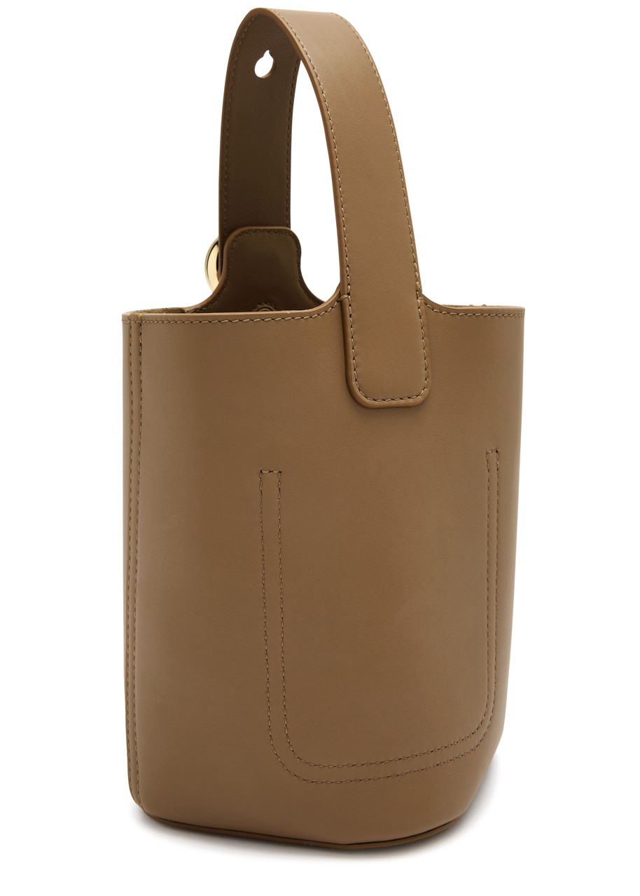  Loewe Pebble Mini Leather Bucket Bag - Tan - One Size 