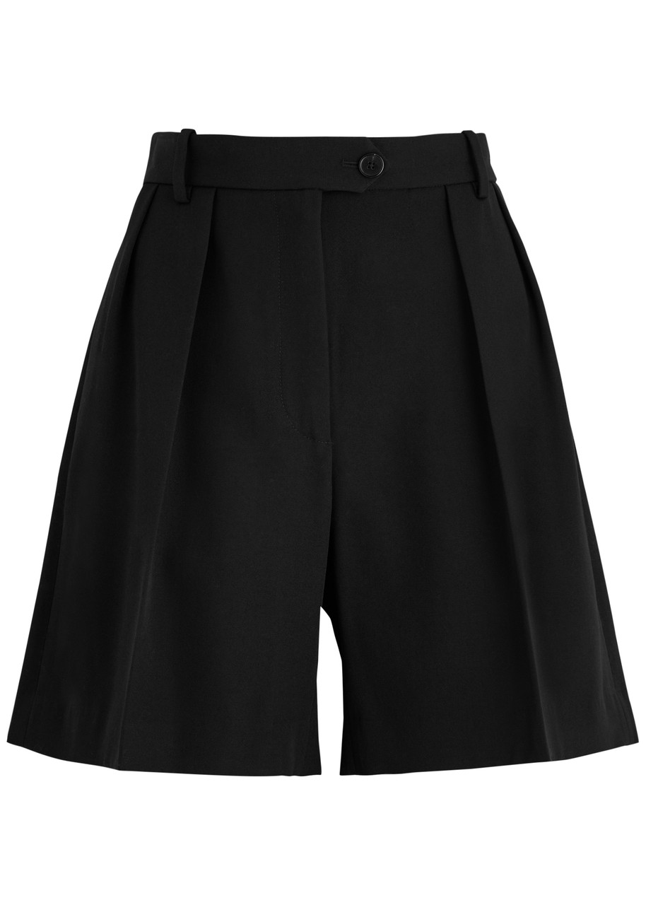 The Row Efron Tailored Wool Gabardine Shorts In Black