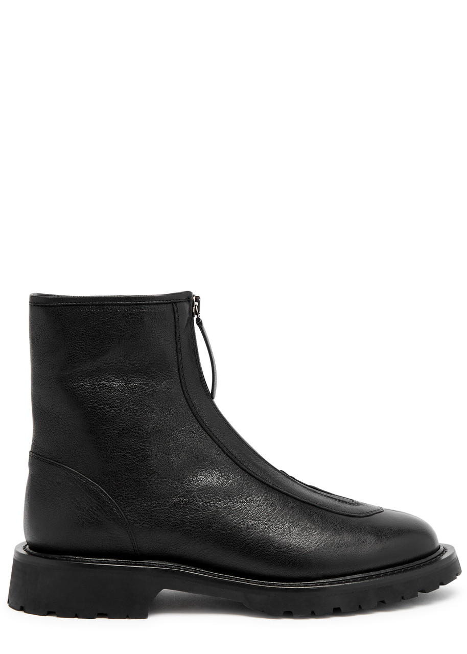 Legres Grained Leather Ankle Boots In Black