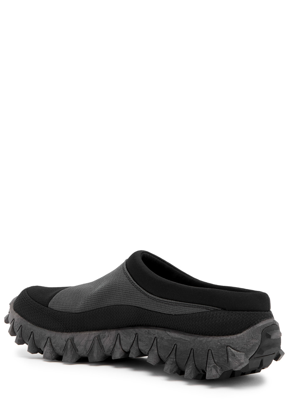 Salomon Recycled Material Slip-on Snow C In Black