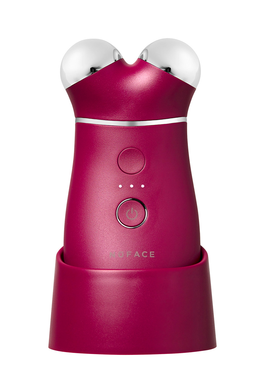  Nuface Trinity+ Limited Edition Smart Advanced Facial Microcurrent Device Gift Set 