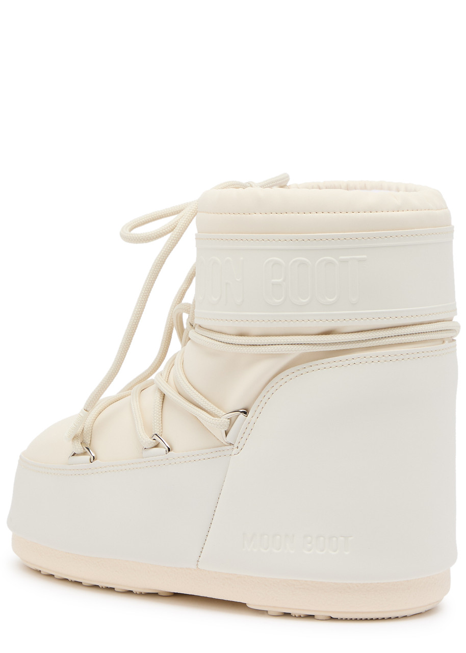 Moon Boot Lacing Snow Boots In Cream