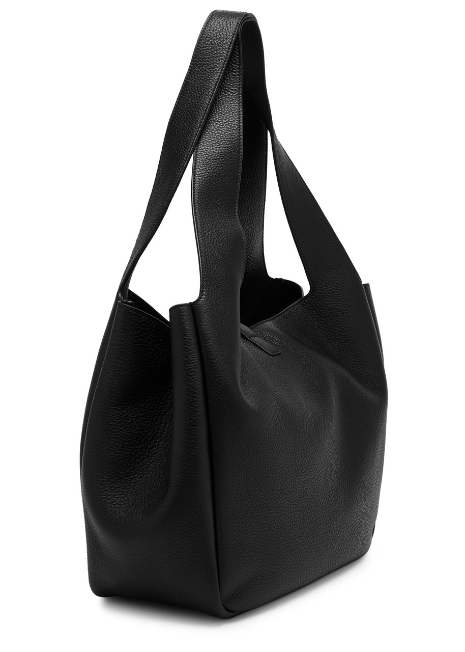 Saint Laurent Le 5 À 7 Grained Leather Tote In Black