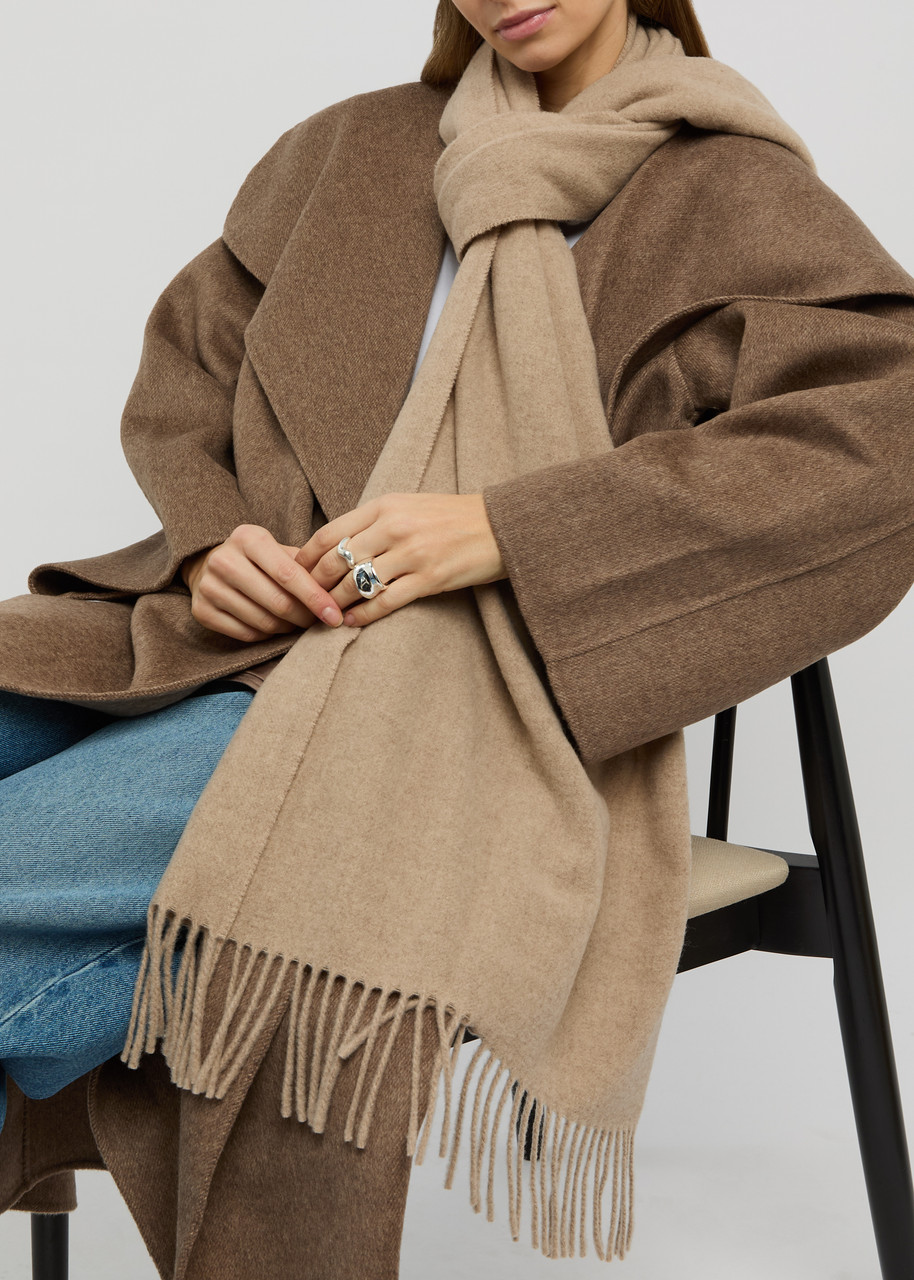 Totême Toteme Classic Wool Scarf In Beige