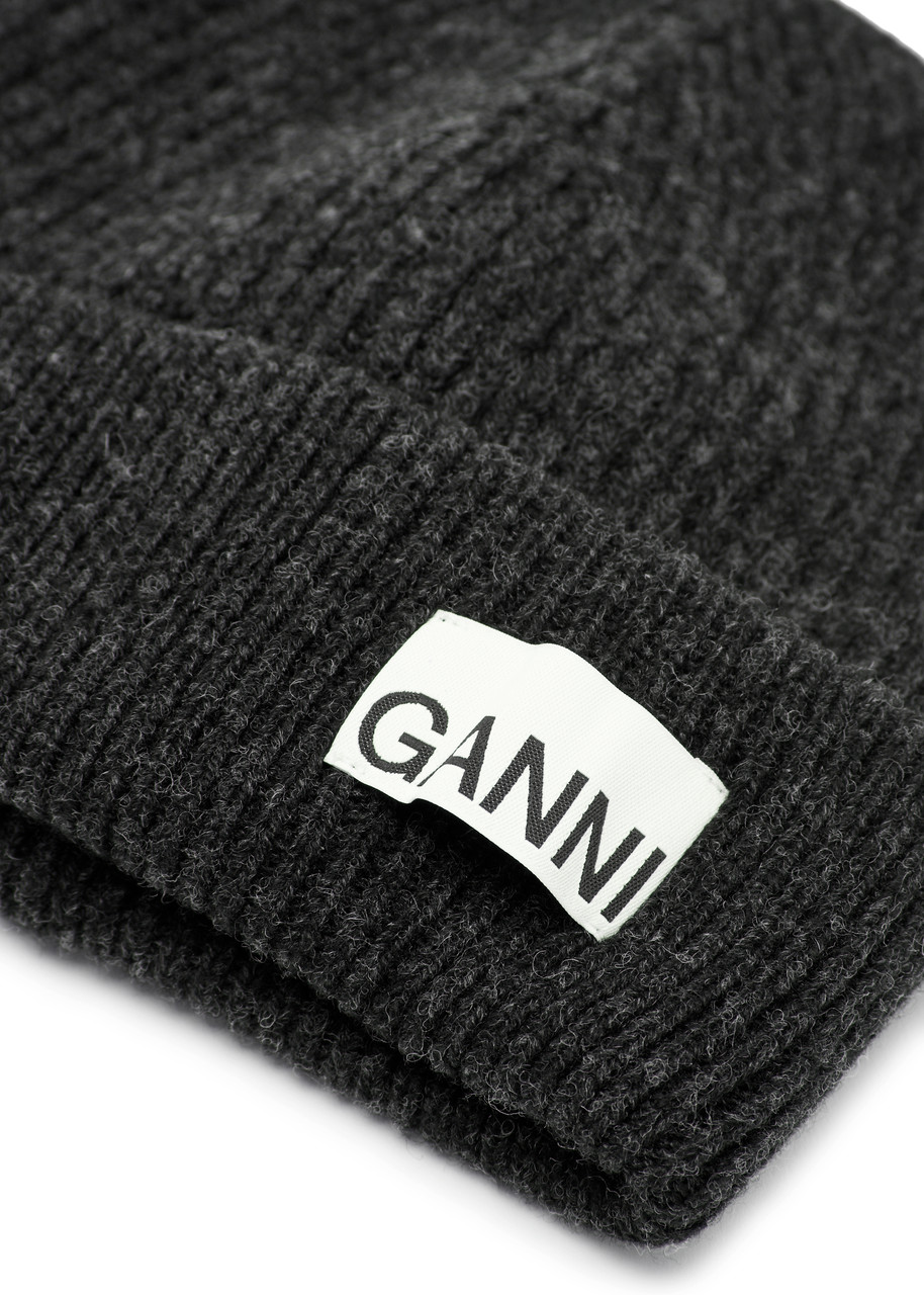 Ganni Logo Ribbed Wool-blend Beanie In Grey