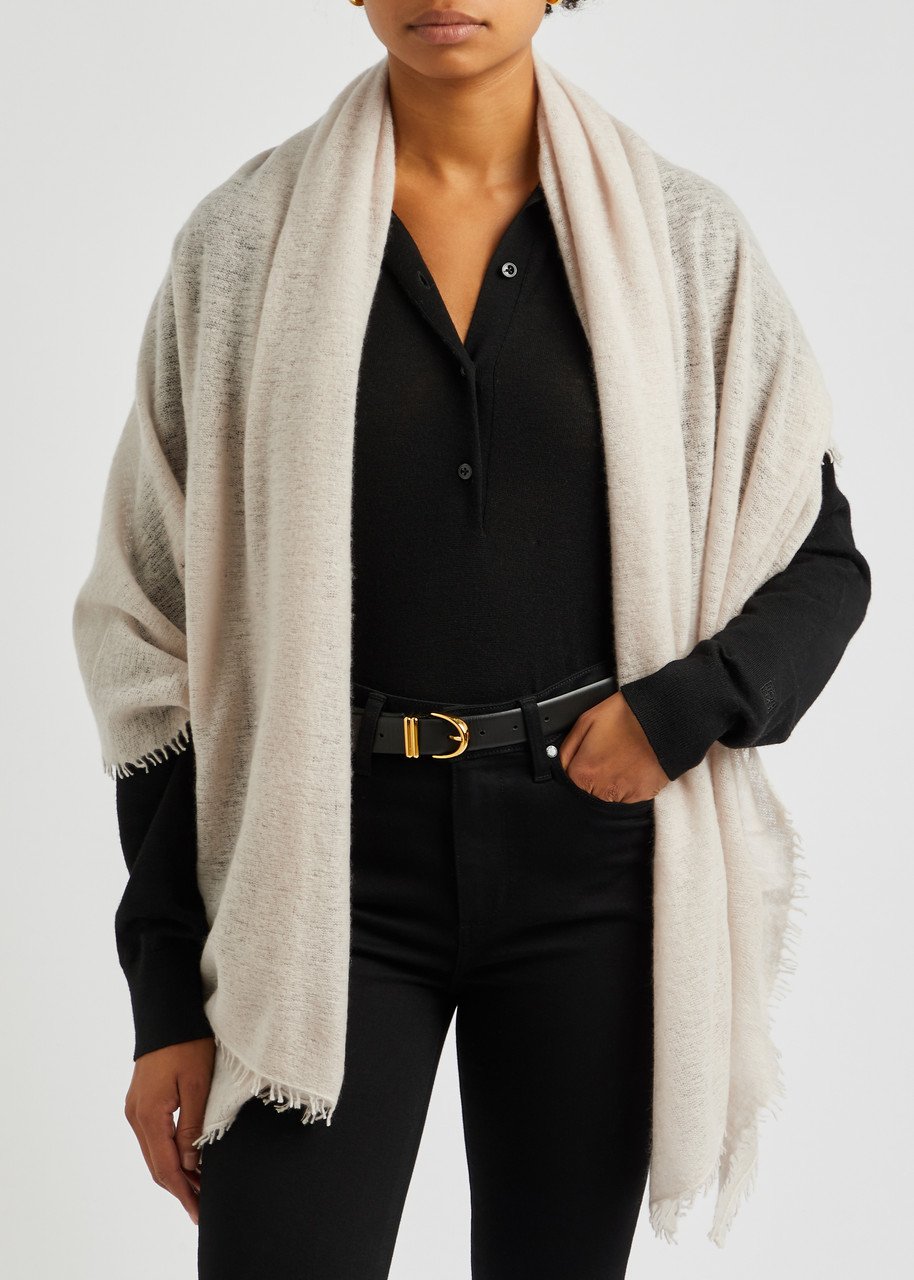  Denis Colomb Fuzzy Feutre Cashmere Scarf - Ivory - One Size 