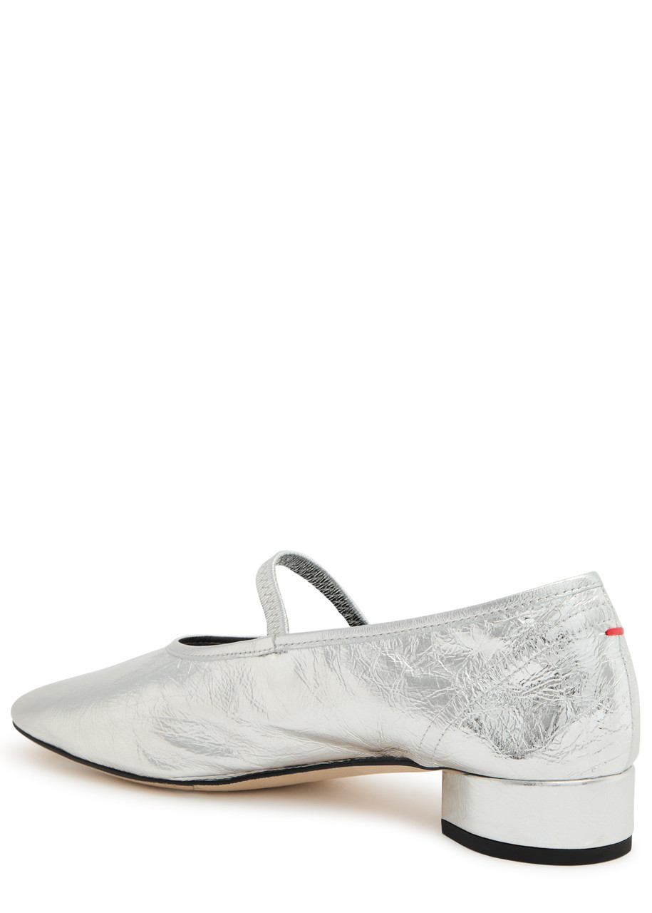  Aeyde Pippa 25 Metallic Leather Mary Jane Pumps - Silver 