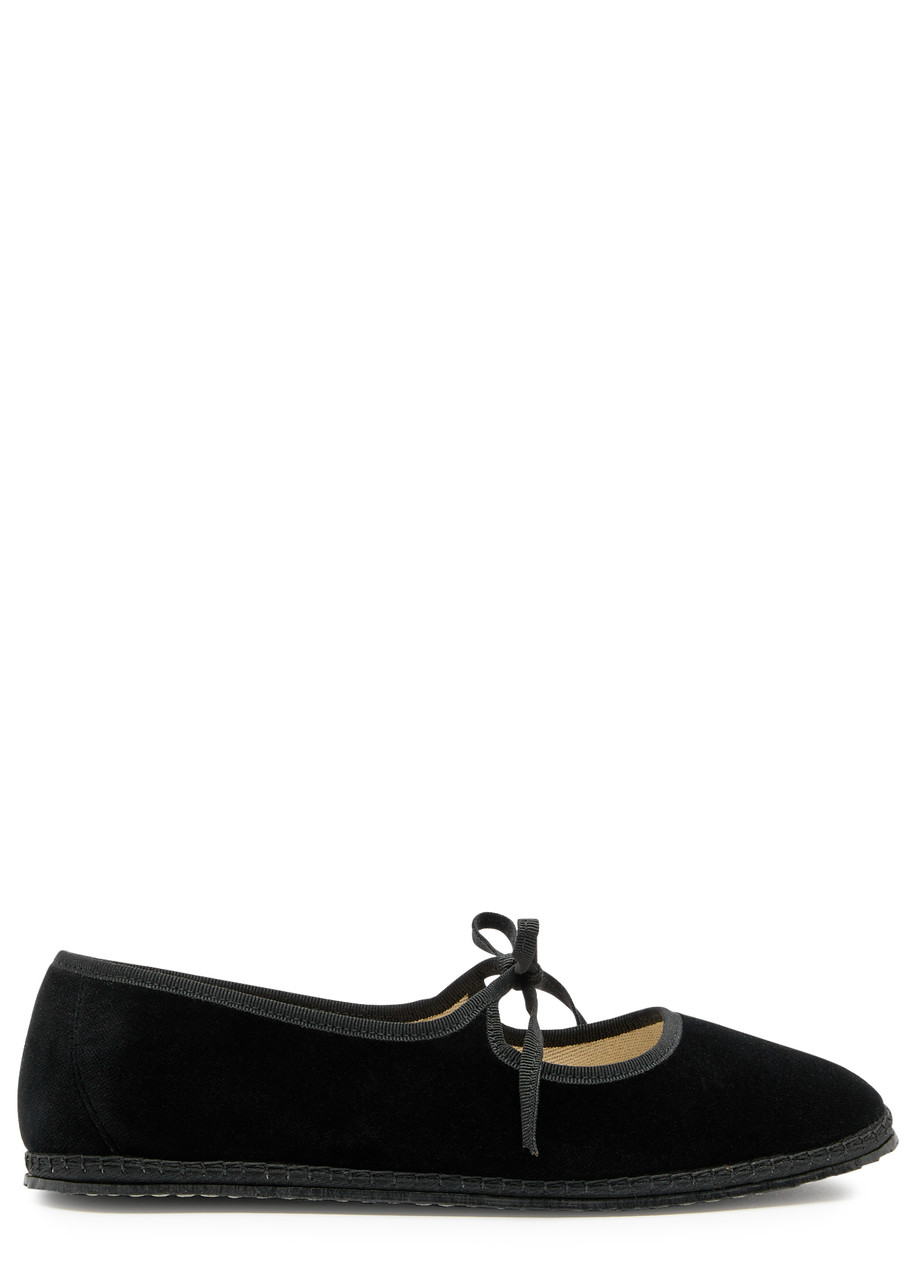 Vibi Venezia Brigitte Velvet Ballet Flats In Black