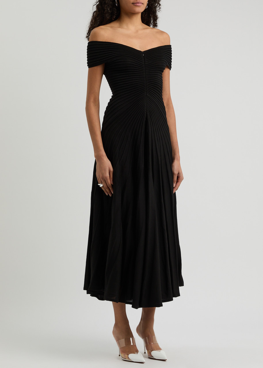 ALAÏA ALAÏA OFF-THE-SHOULDER RIBBED WOOL MIDI DRESS