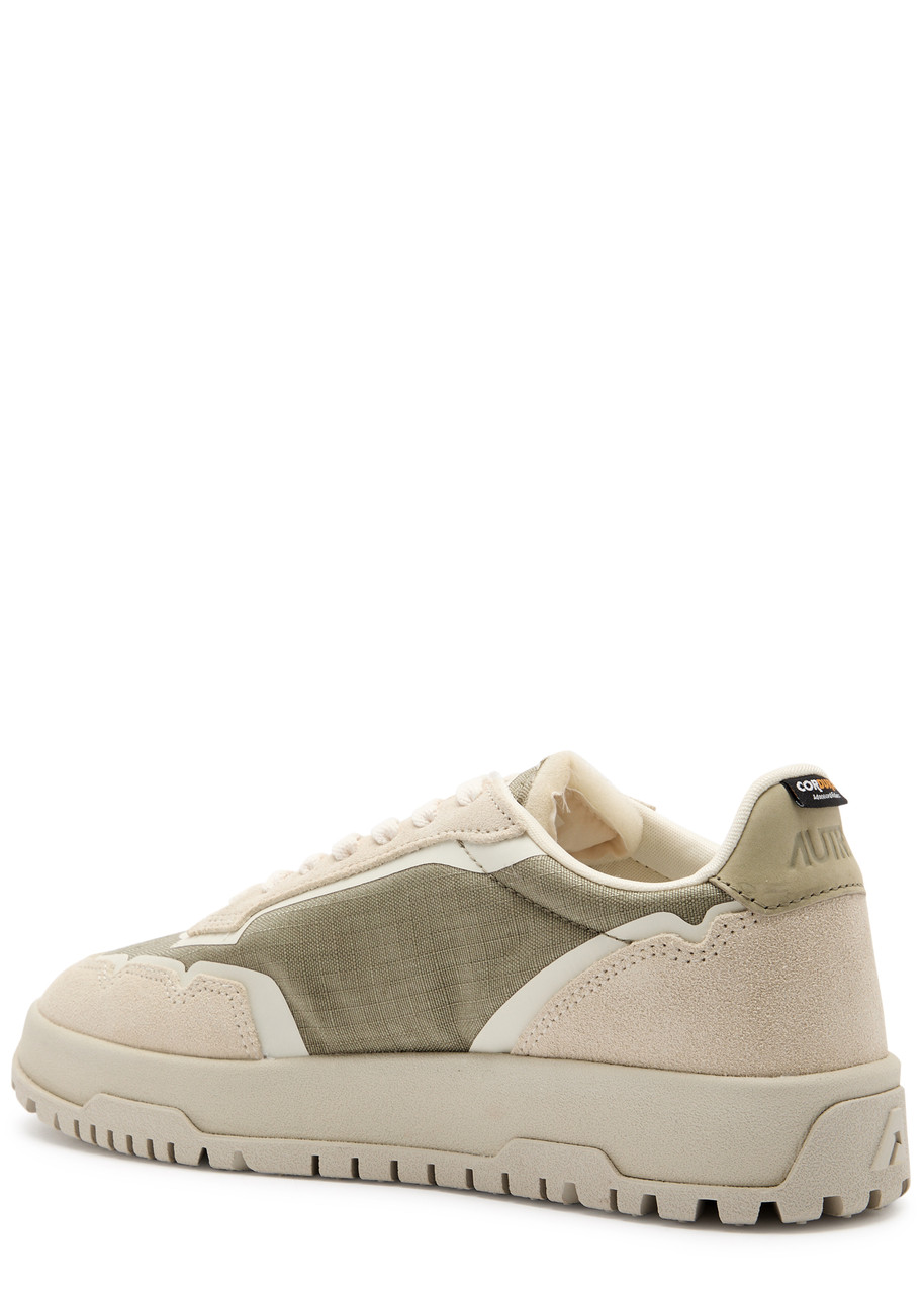 Autry Wildpace Low Panelled Ripstop Sneakers In White And Green