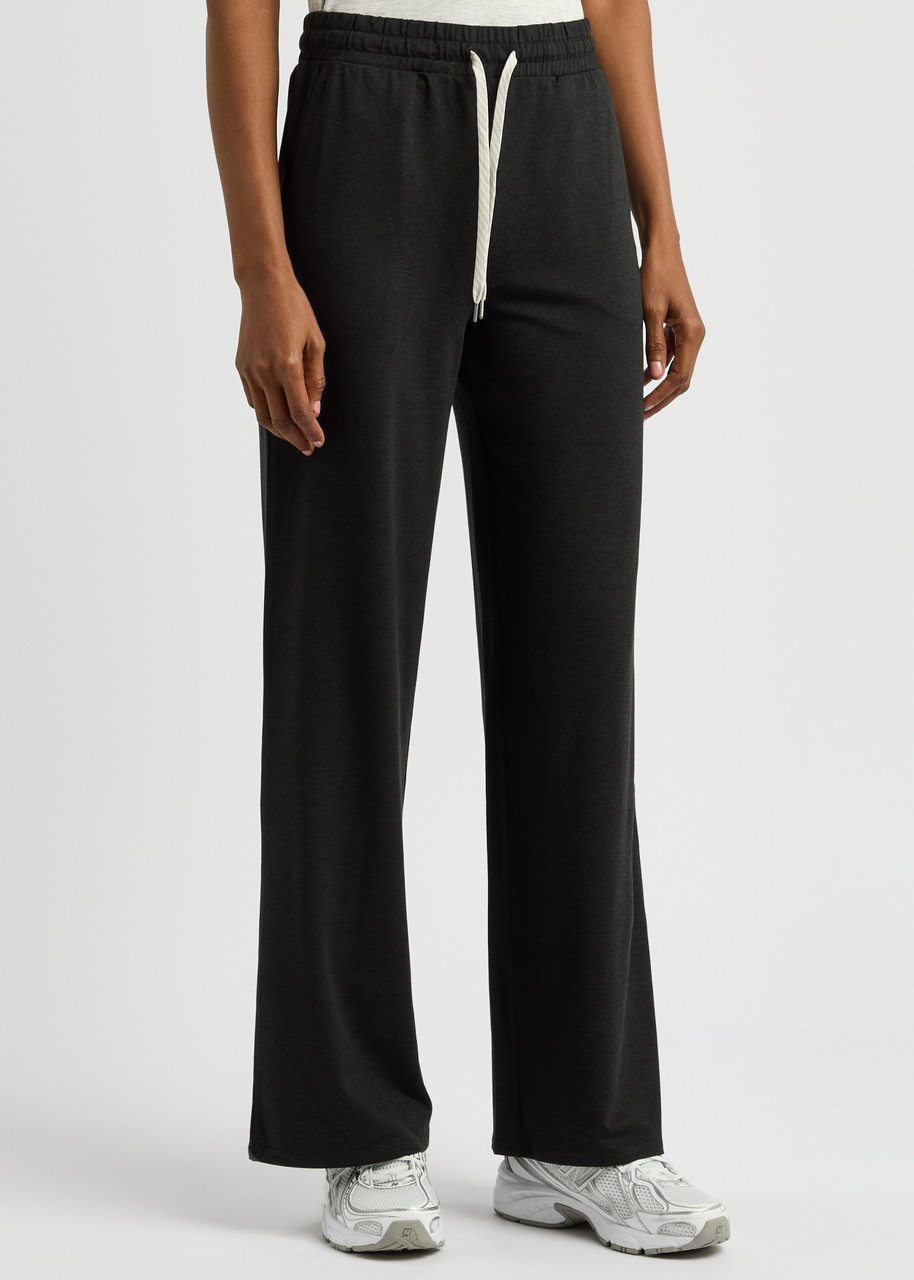 Vuori Halo Essential Jersey Sweatpants In Black