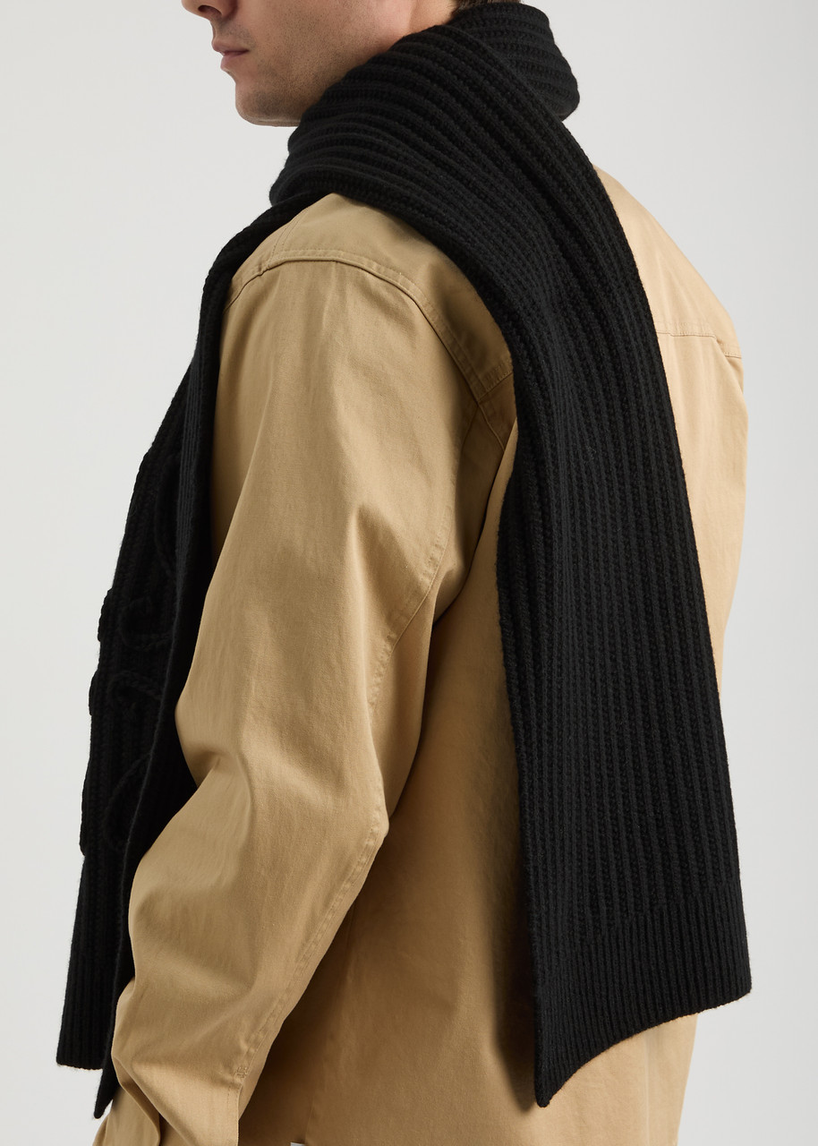 Loewe Anagram-appliqué Ribbed Wool Scarf In Black