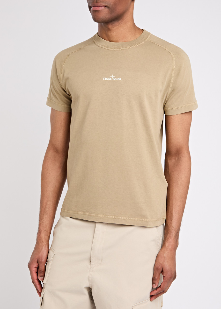 Stone Island Contemporary Graphic Print T-shirt With Crew Neck And Relaxed Fit In Brown
