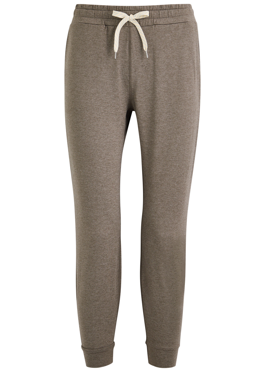 Vuori Performance Jersey Sweatpants In Mauve