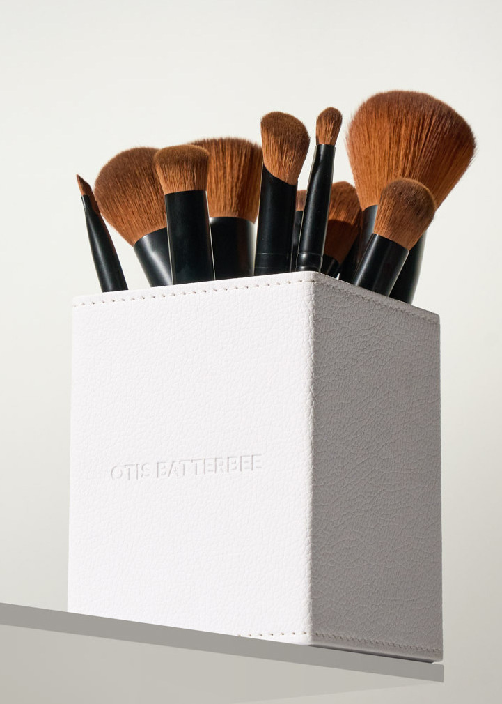  Otis Batterbee 12 Piece Makeup Brush Set 