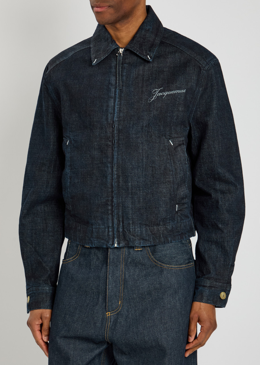 Jacquemus Dark Indigo Denim Jacket With Front Zipper And Logo In Blue
