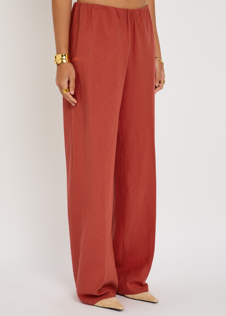 Vince Cotton-blend Trousers In Red