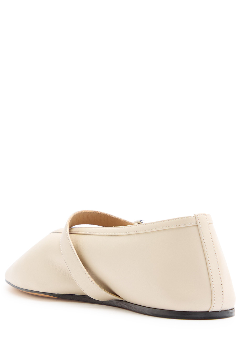 Le Monde Beryl Stella Patent Leather Ballet Flats In Sand