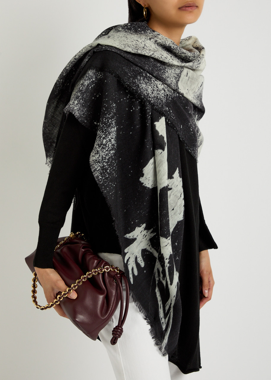 High Chirp Printed Wool Scarf In Black