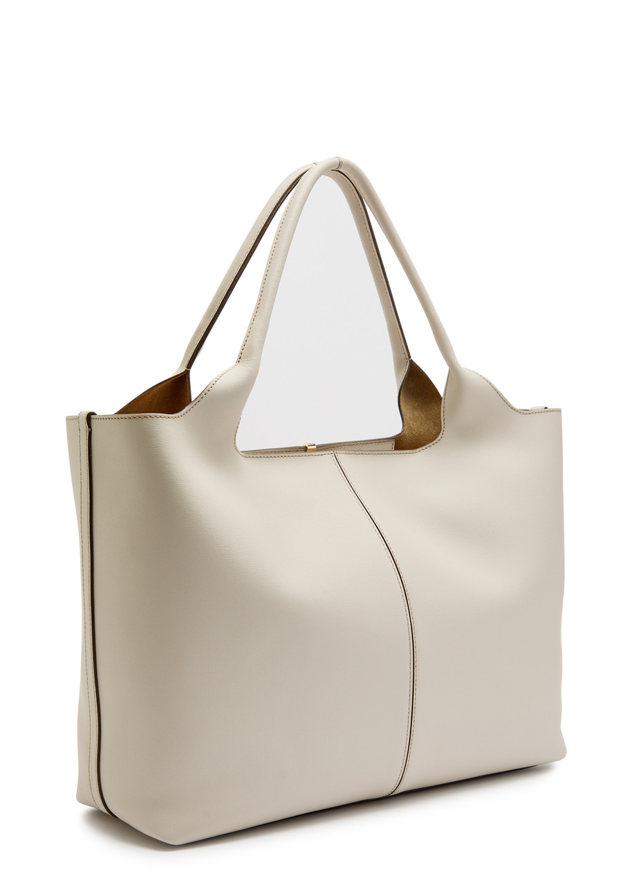 Tod's Tods Leather Tote Bag In White