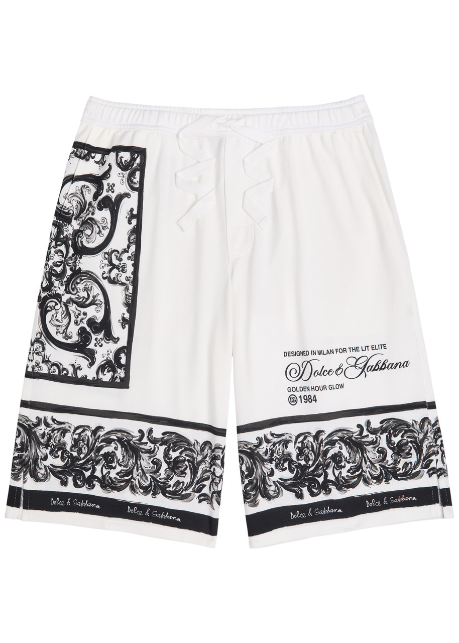 Dolce & Gabbana Majolica-print Knee Length Bermuda Shorts With Side And Back Pockets In White