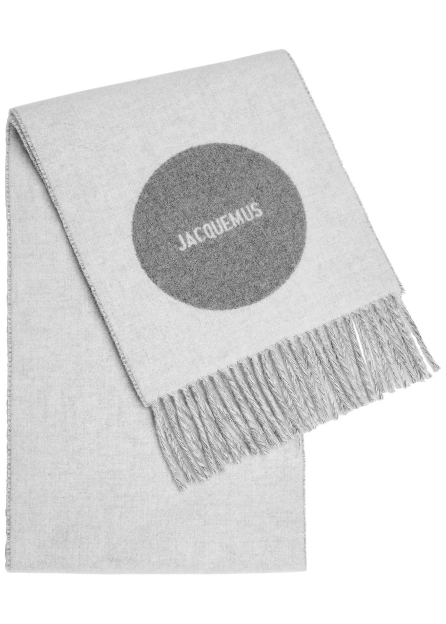Jacquemus Le Carre Logo-intarsia Wool Scarf In Gray