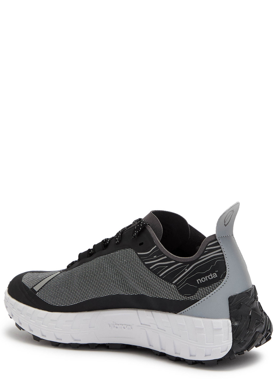 Norda 001 Cinder Mesh-knit Sneakers In Gray