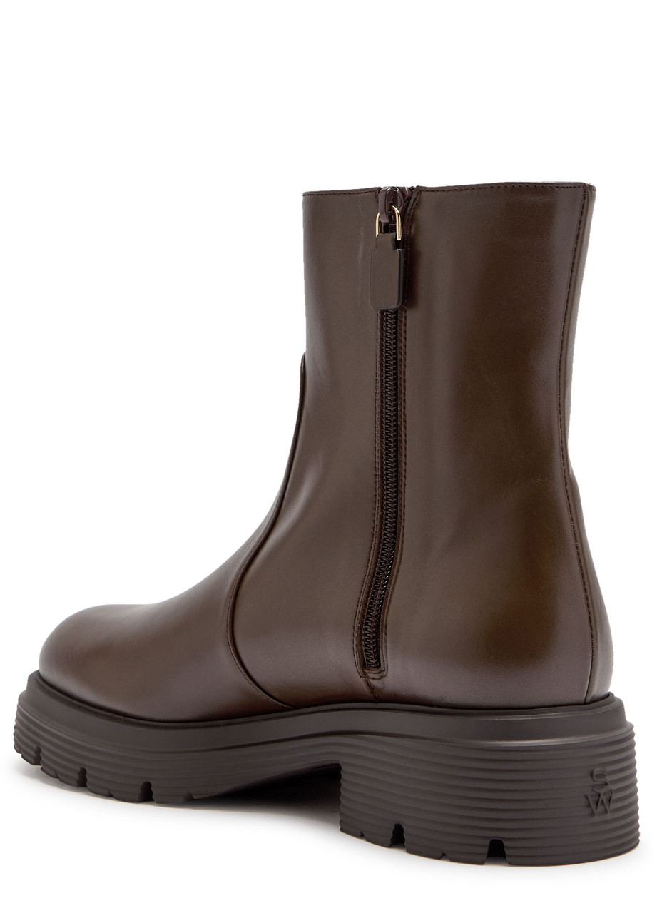 Stuart Weitzman Hudson Leather Chelsea Boots In Brown