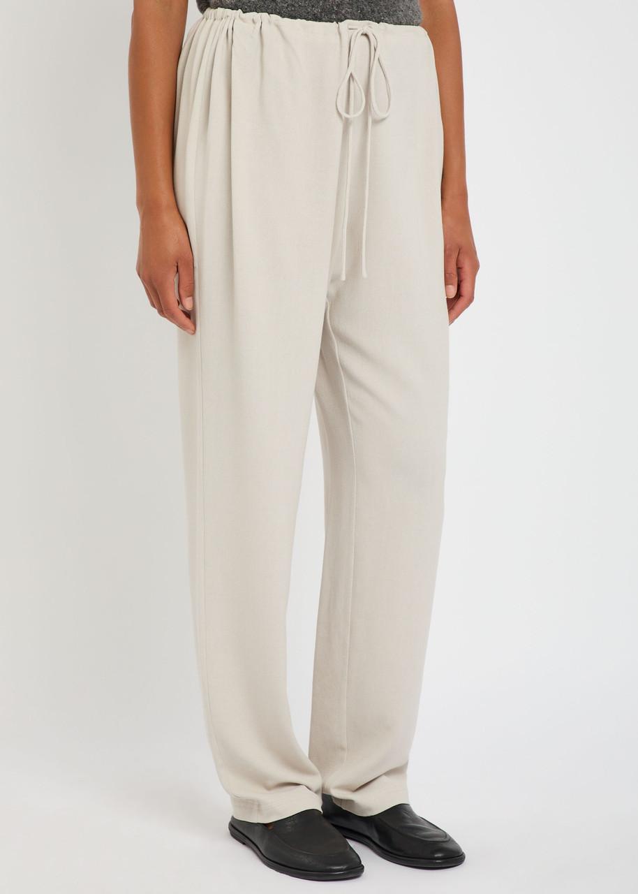 Tove Drawstring Crepe Trousers In Gray