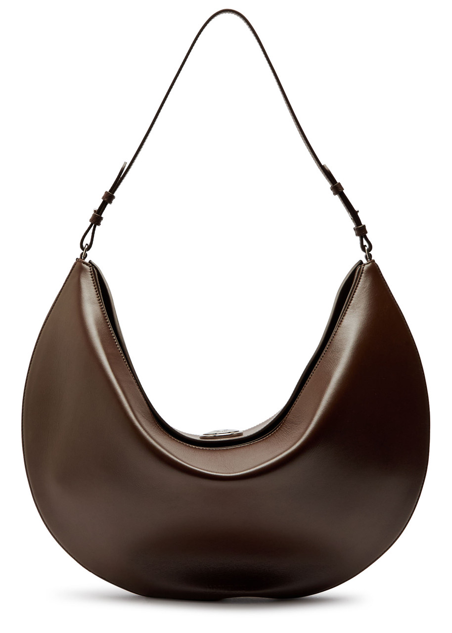 Jacquemus Le Calisso Rond Leather Shoulder Bag In Brown
