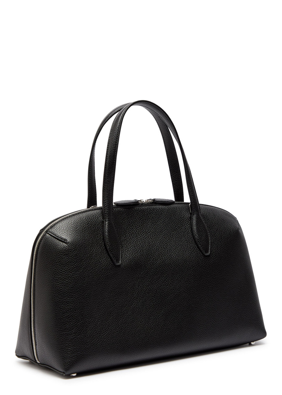 Totême Toteme Lounge Medium Grained Leather Tote In Black