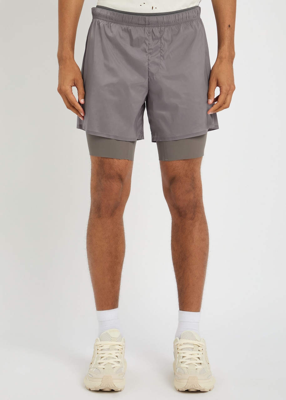 Satisfy Techsilk 8" Shell Shorts In Gold