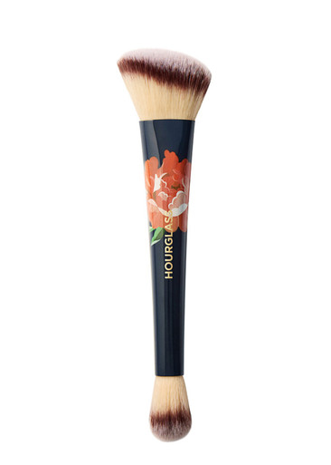 HOURGLASS Ambient Lighting Edit Brush II Fox | Harvey Nichols