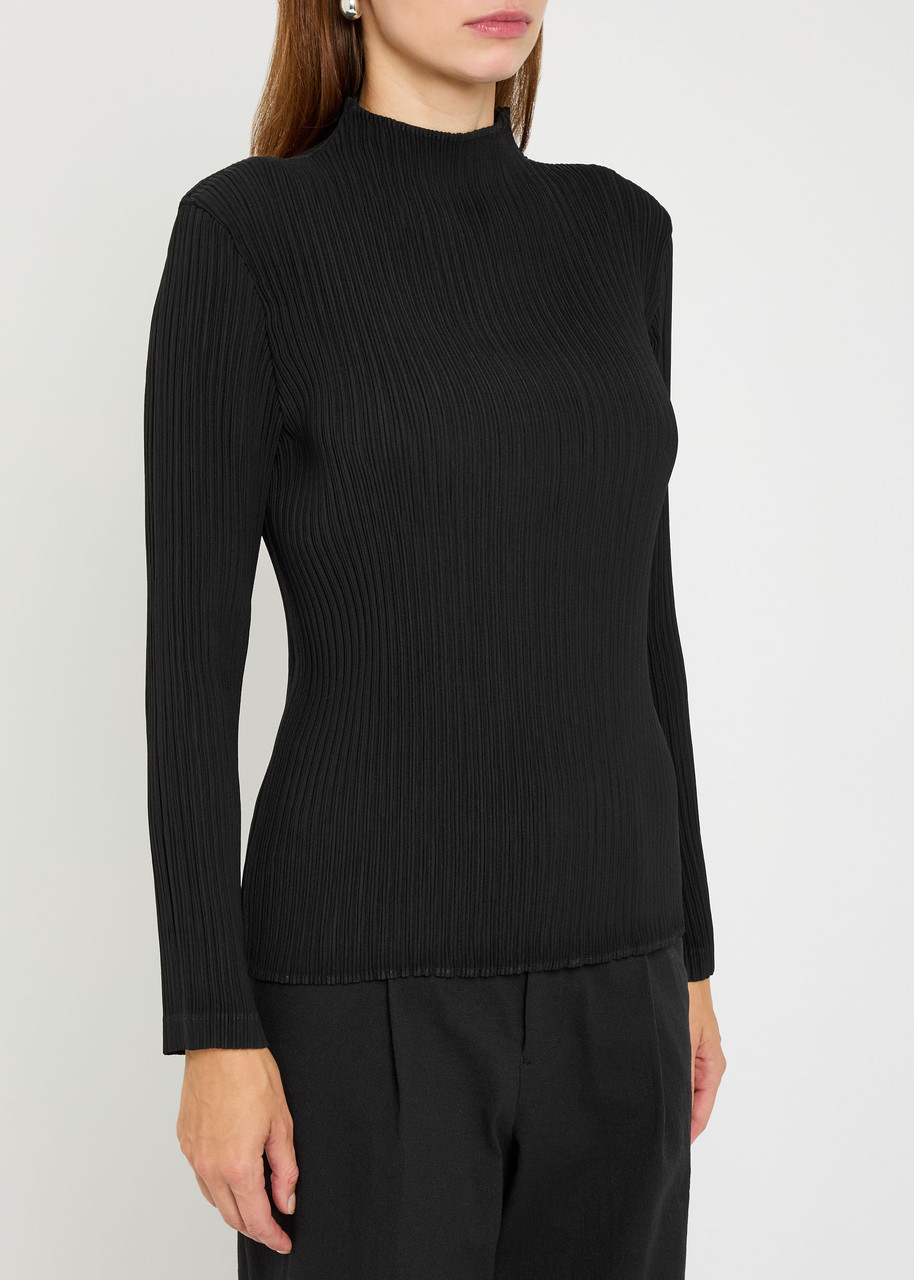 Issey Miyake Pleated Crepe Top In Black