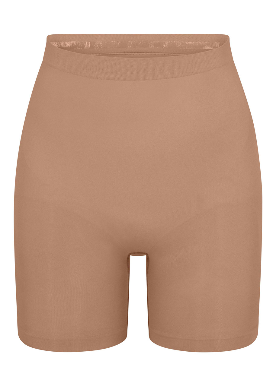 Skims Seamless Sculpt Mid-thigh Shorts In Brown