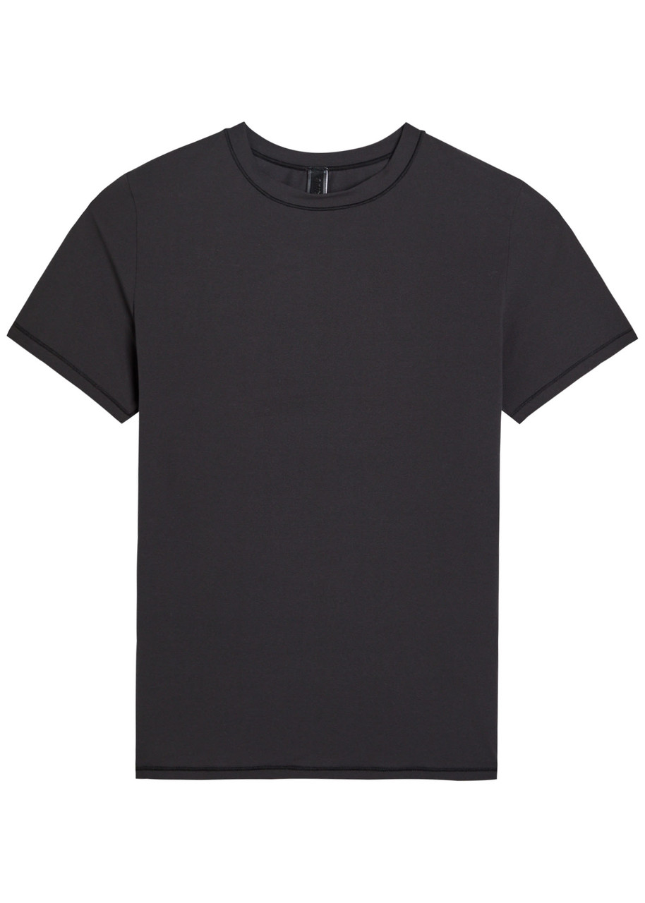 Skims Soft Sculpt Seamless T-shirt In Black