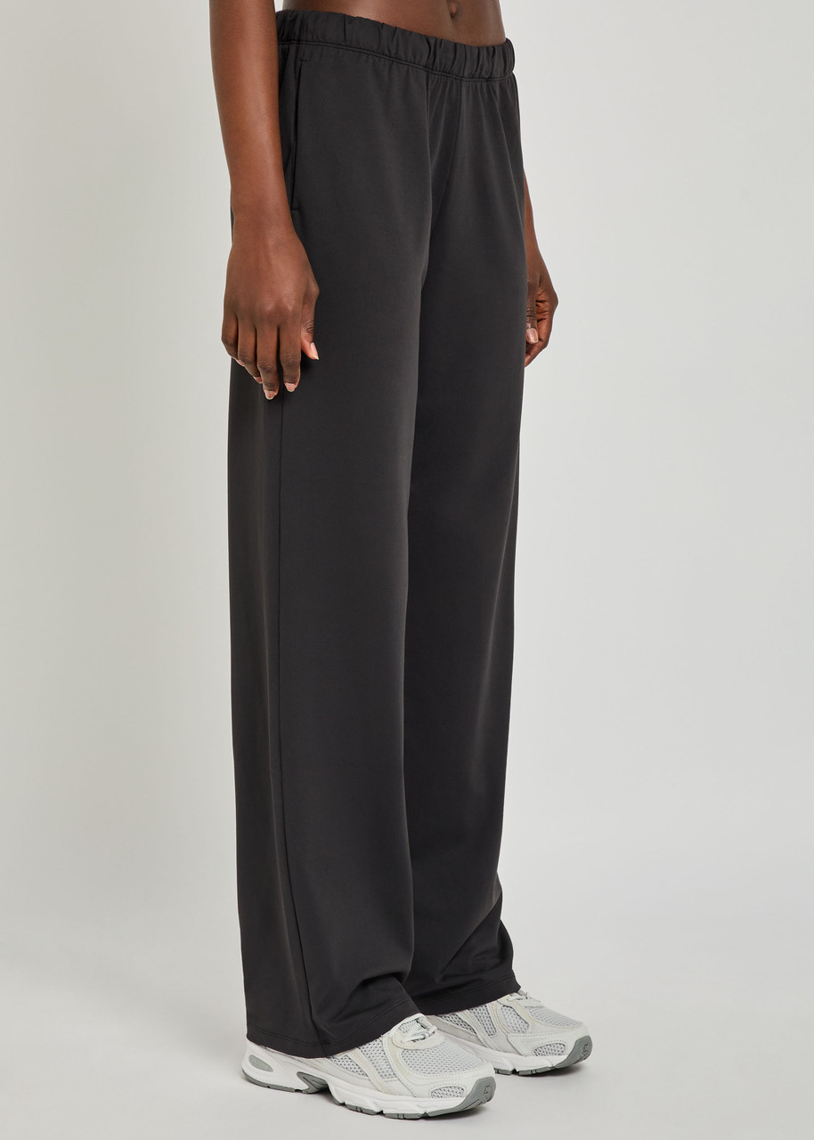 Vuori Halo Modern Straight-leg Jersey Sweatpants In Black