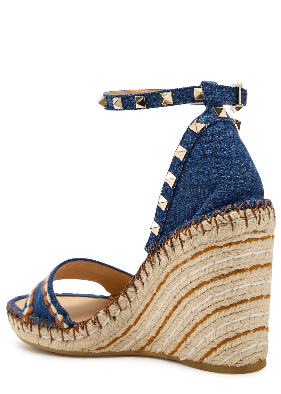 Valentino Rockstud 100 Denim Wedge Espadrilles In Blue