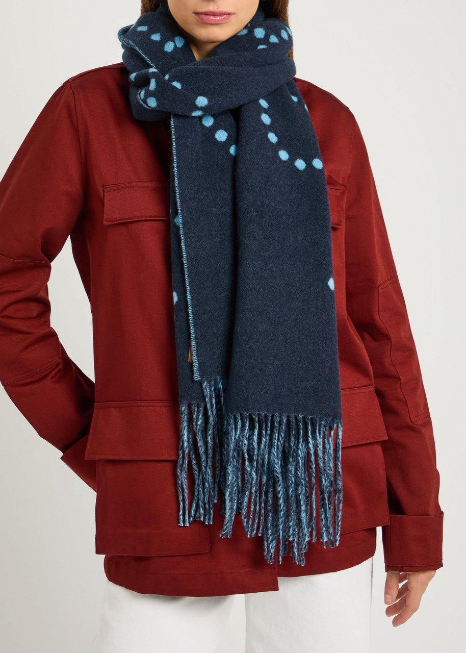 Stella Mccartney Logo Fringed Wool Scarf In Blue