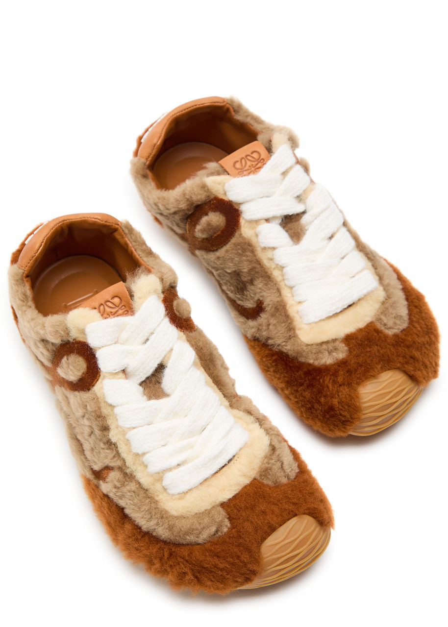  Loewe Ballet Runner 2.0 Panelled Shearling Sneakers - Tan - 39 (it39 / Uk6) 