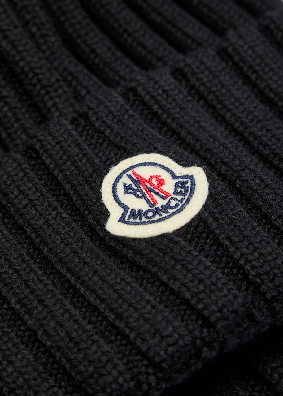 Moncler Ribbed Wool Bobble hat – Black – One Size