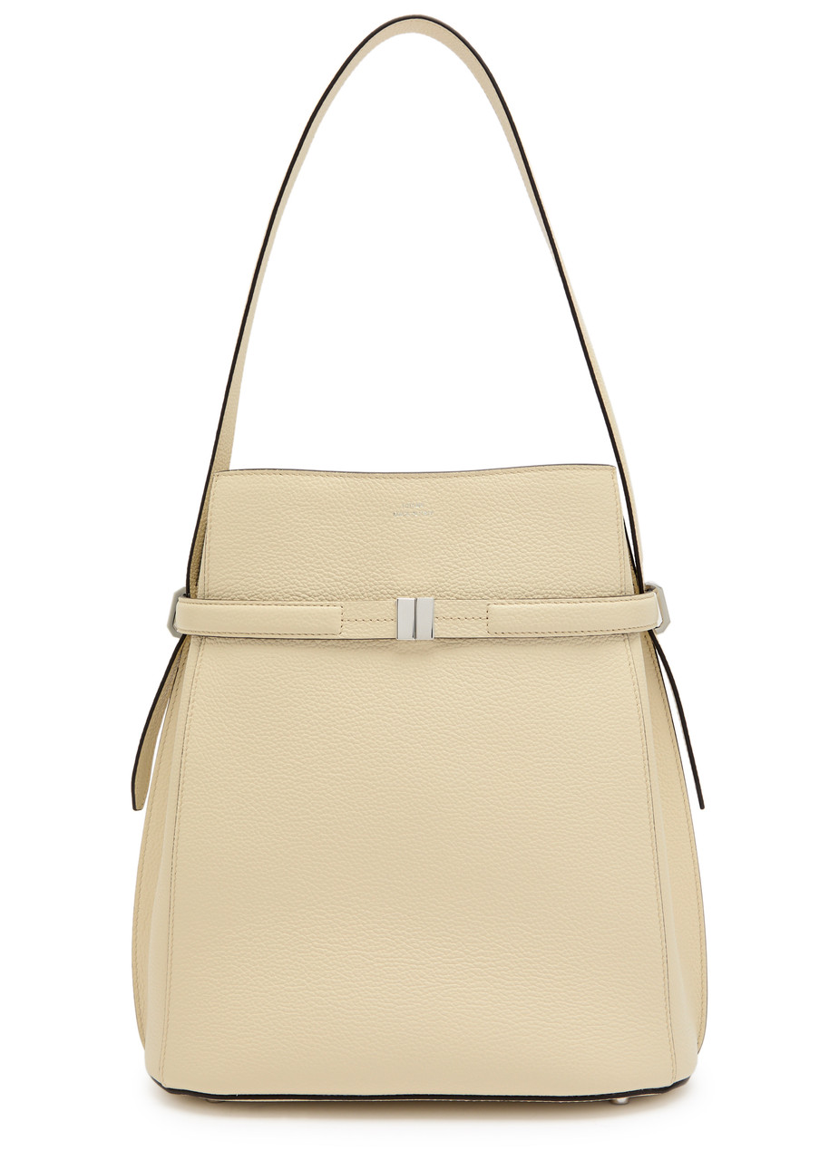 Toteme Belted Grained Leather Bucket bag - Cream - One Size
