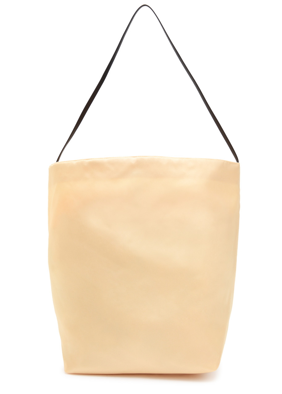 Valesque Bucket Satin Bucket bag - Pearl - One Size