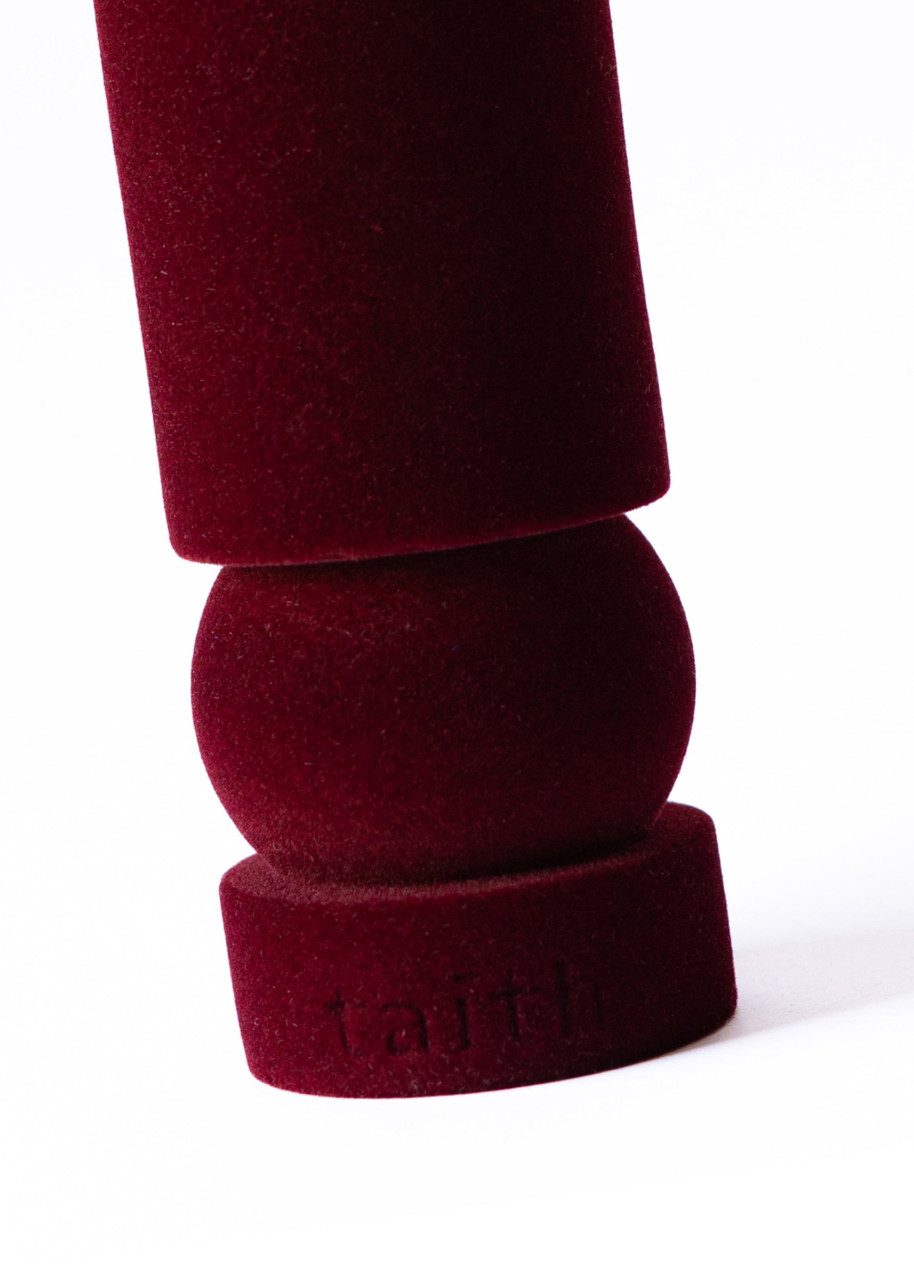  Taith Ninu Velvet Bordo Candle 600g 