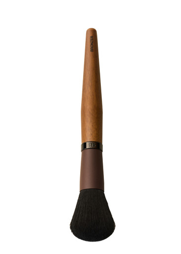 BOB BEAUTÉ The Bronzer Brush