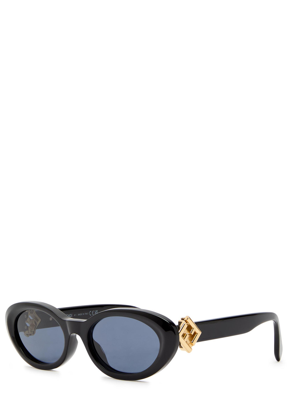 Fendi Cat-eye Sunglasses In Black