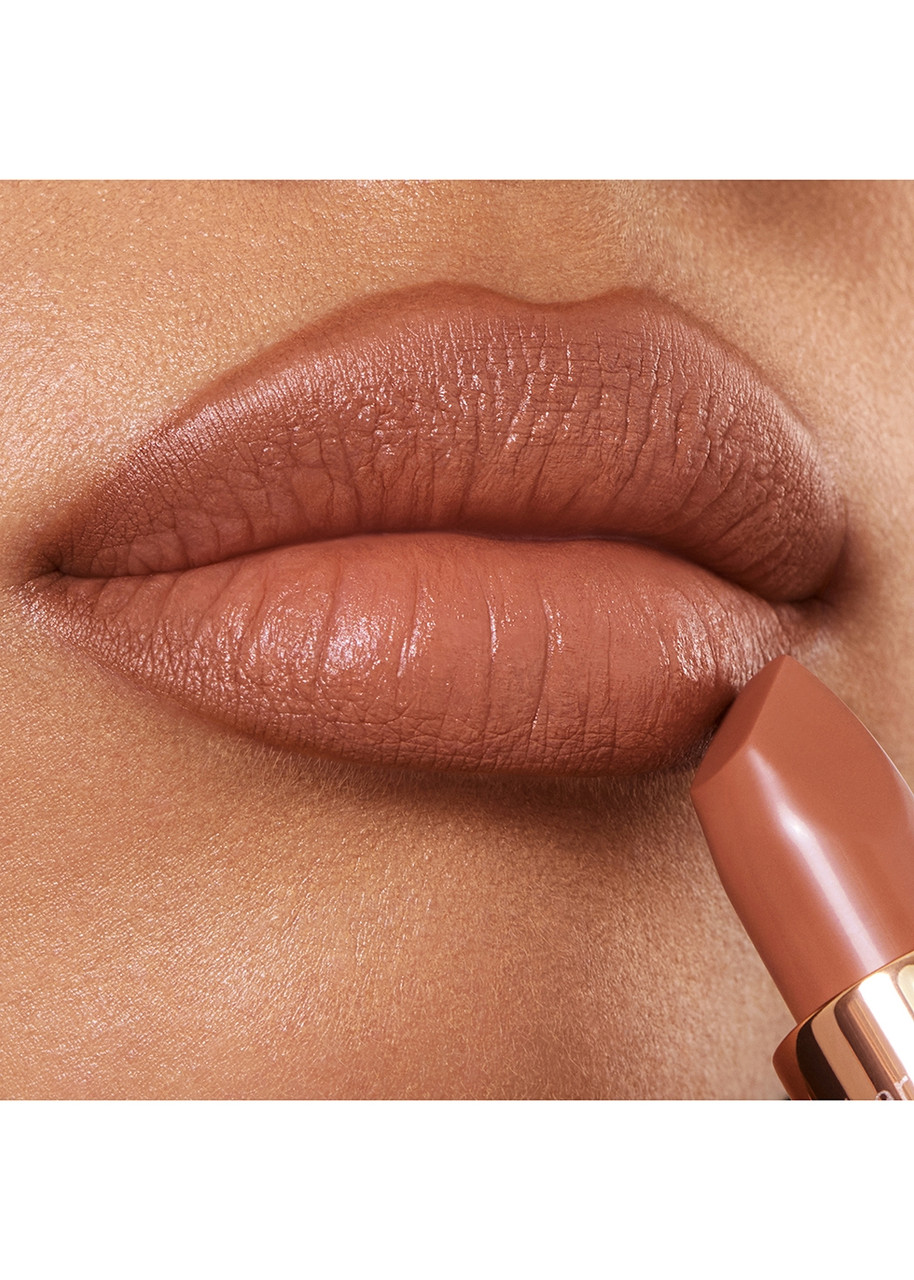 Charlotte Tilbury Matte Revolution Lipstick, Lipstick, Catwalking In Catwalking