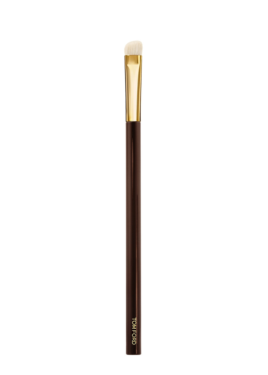 Tom Ford Eyeshadow Contour Brush, Eye Brushes, eye Shadow Contour Brush, Synthetic Hair, Flawless Crease and Corner eye Shadow Application